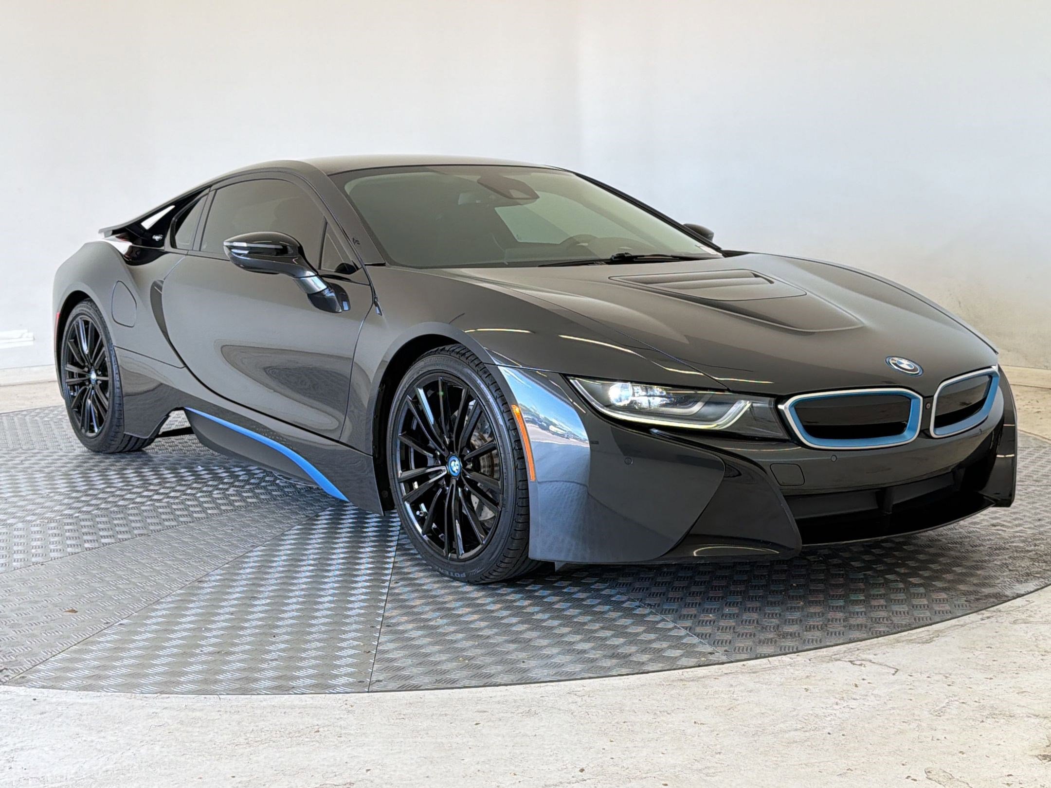 Used 2019 BMW i8 Coupe image 6