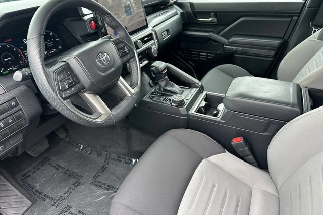 Certified 2025 Toyota Tacoma TRD Off-Road AWD/4WD image 12