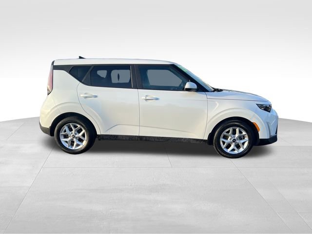 Used 2023 Kia Soul S image 4