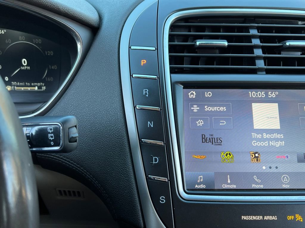 Used 2020 Lincoln Nautilus Reserve image 23