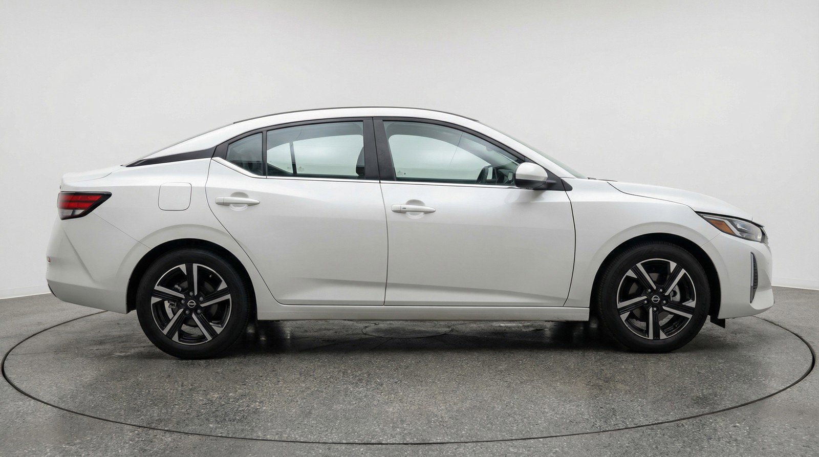 Used 2025 Nissan Sentra SV FWD image 11
