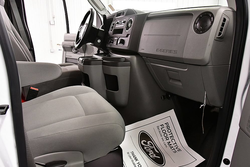 Used 2024 Ford E-450 and Econoline 450 Super Duty w/ Driver's Safety Package RWD image 21