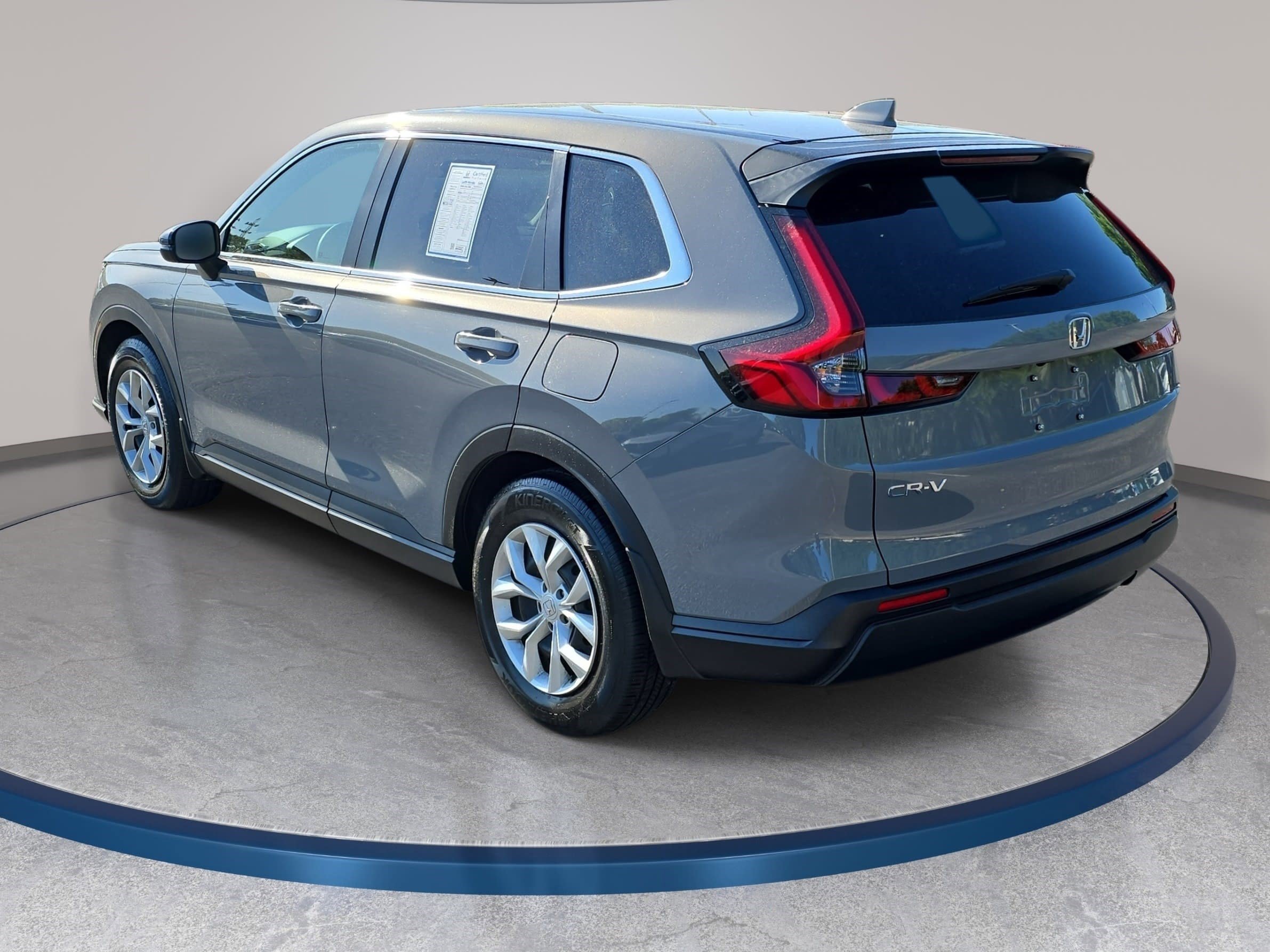Used 2025 Honda CR-V LX image 6