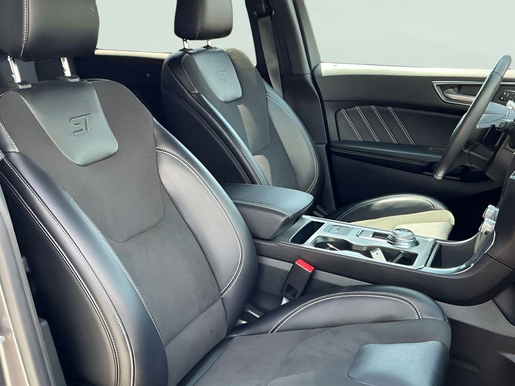 Certified 2022 Ford Edge ST image 16