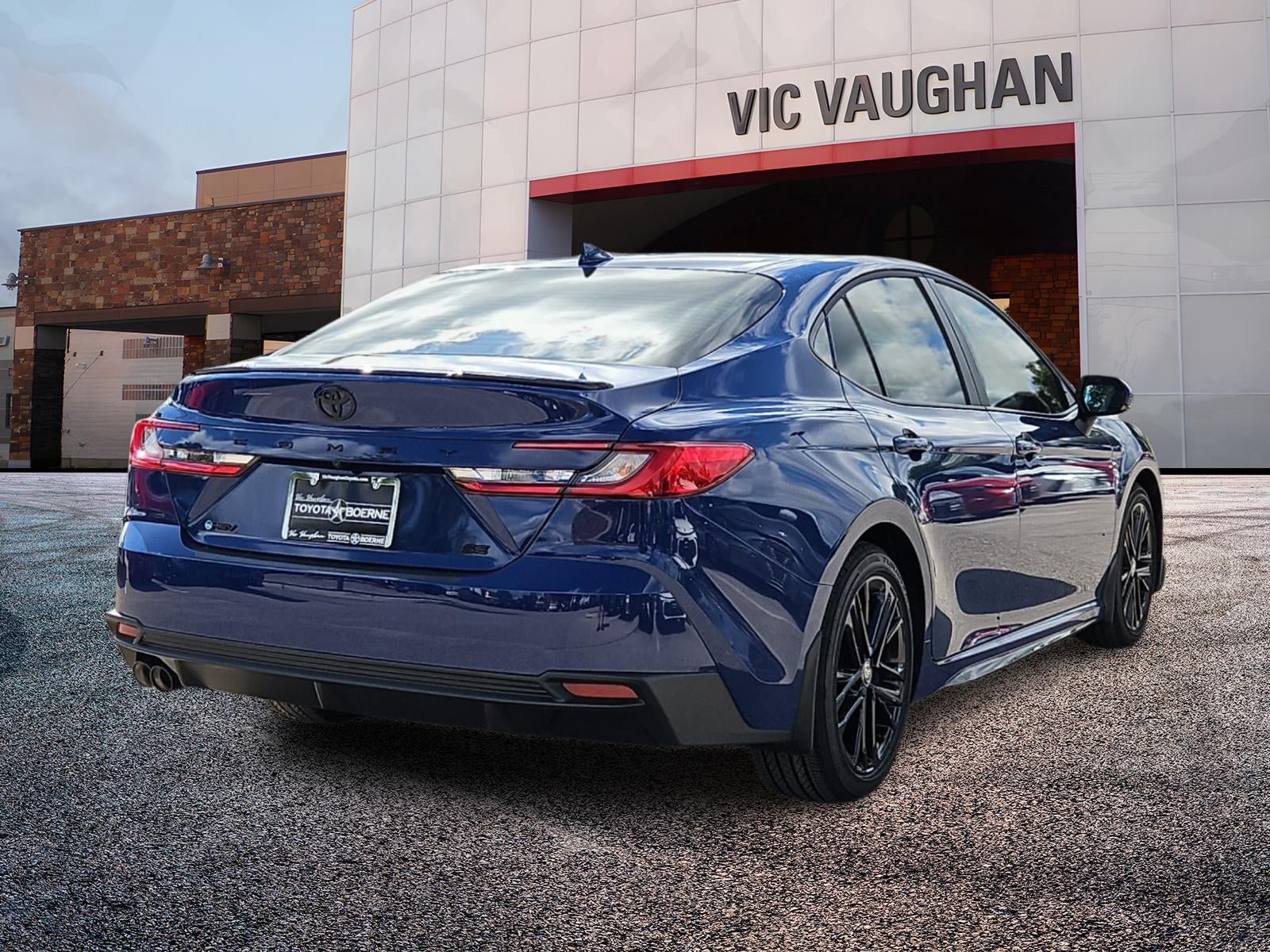 New 2026 Toyota Camry SE FWD image 5
