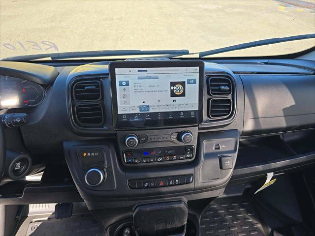 Used 2024 RAM ProMaster 3500 w/ Delivery Van Package FWD image 8