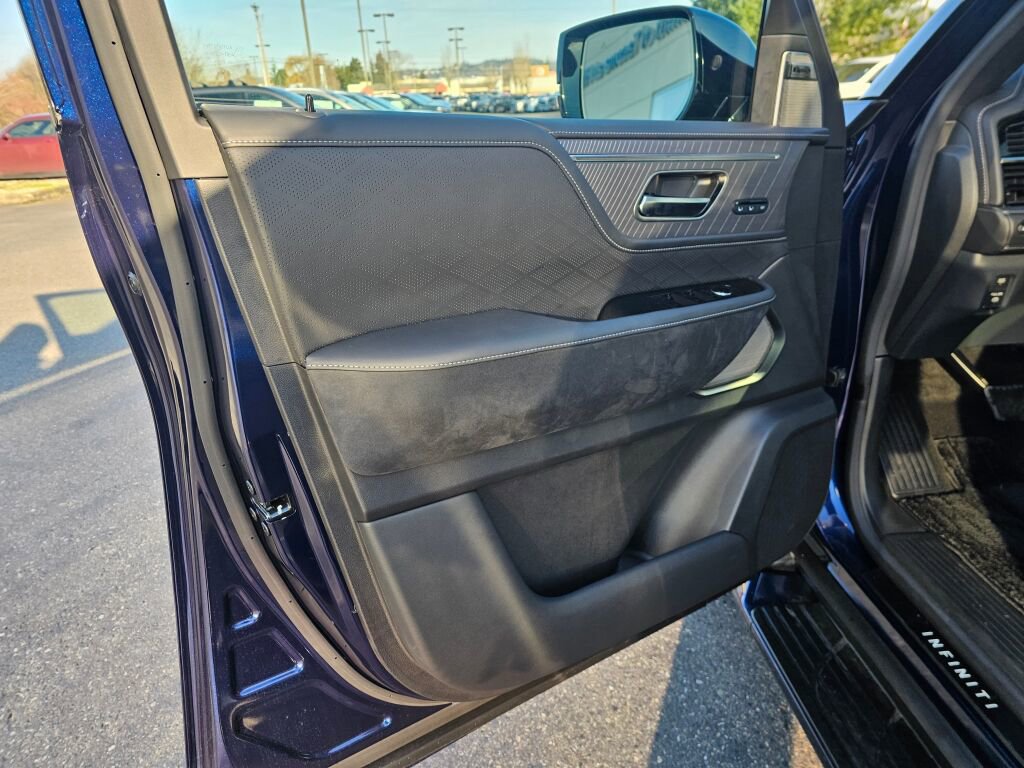 New 2026 INFINITI QX80 Autograph w/ Premium Cargo Package image 24