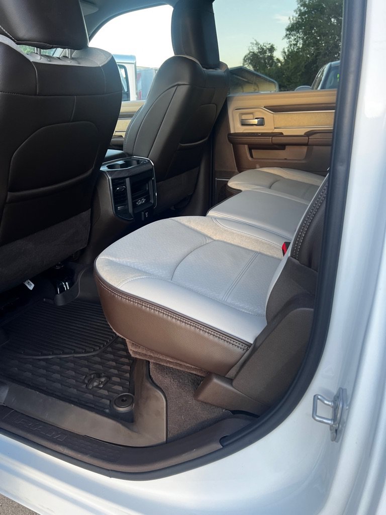 Used 2025 RAM 2500 Laramie AWD/4WD image 13