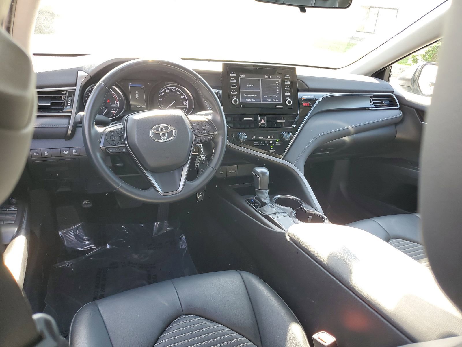 Certified 2024 Toyota Camry SE FWD image 9