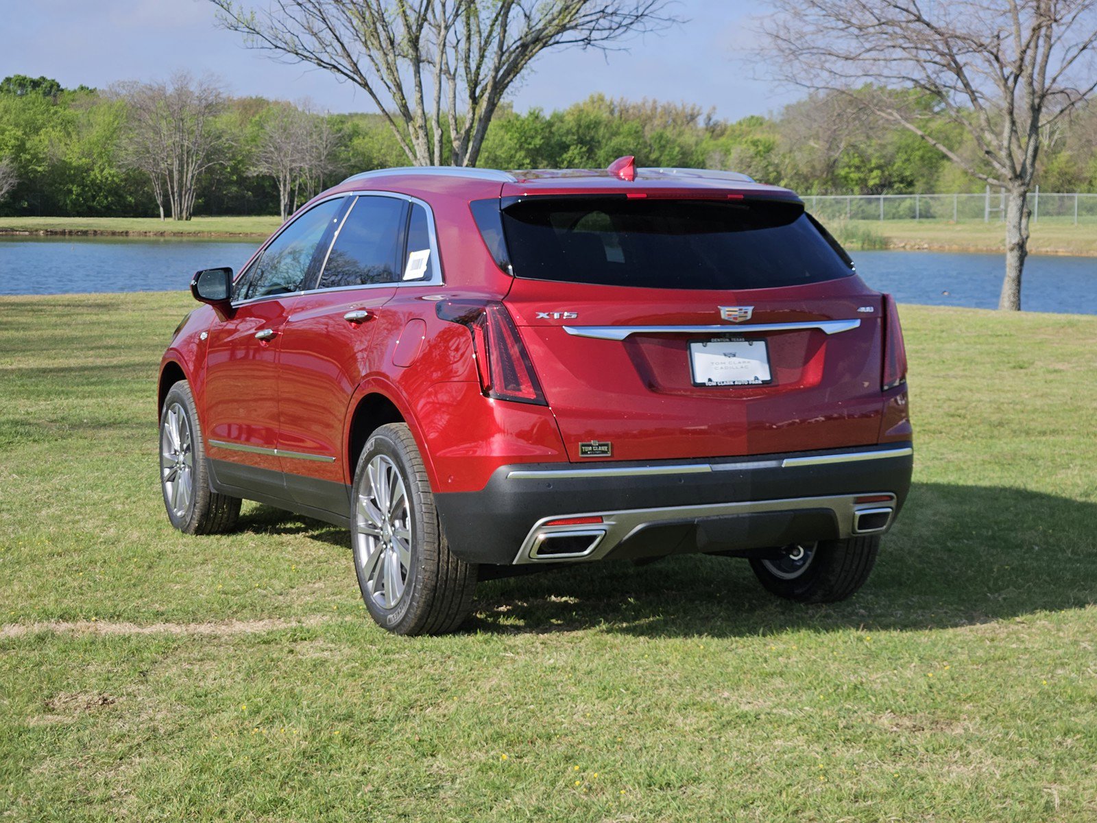 New 2026 Cadillac XT5 Premium Luxury w/ Driver Assist Package FWD image 4