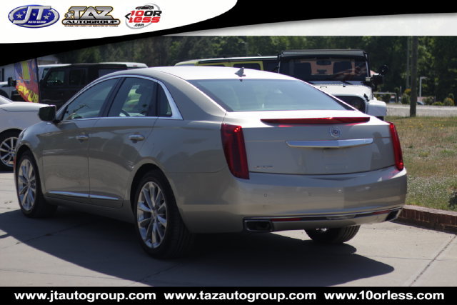 Used 2014 Cadillac XTS Luxury w/ Driver Awareness Package FWD image 5