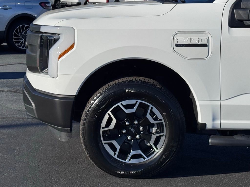 Used 2023 Ford F150 Lightning Pro AWD/4WD image 36