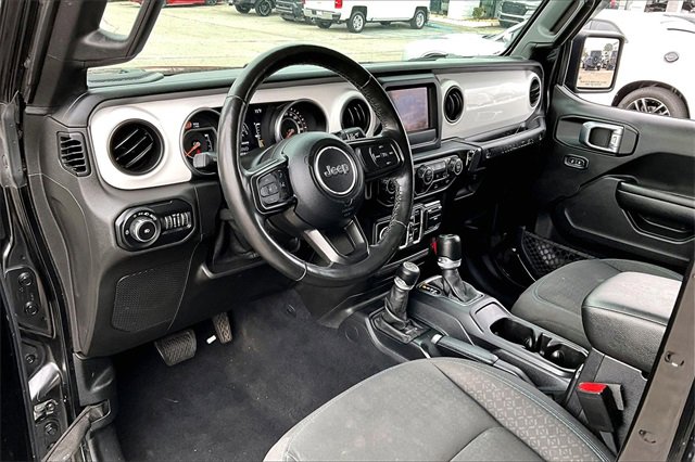 Used 2021 Jeep Wrangler Unlimited Islander image 14