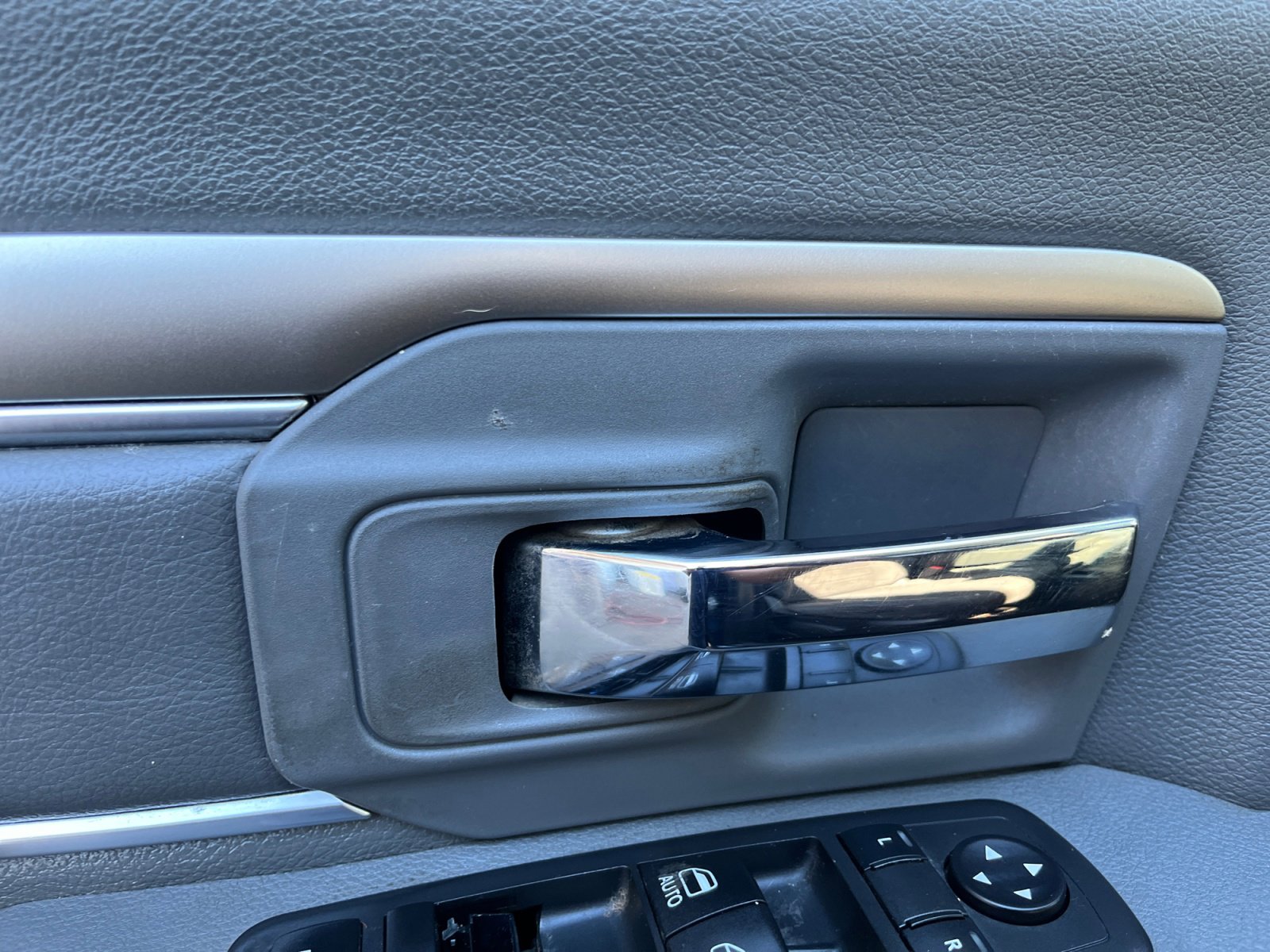 Used 2019 RAM 1500 Classic Warlock w/ Electronics Group image 9