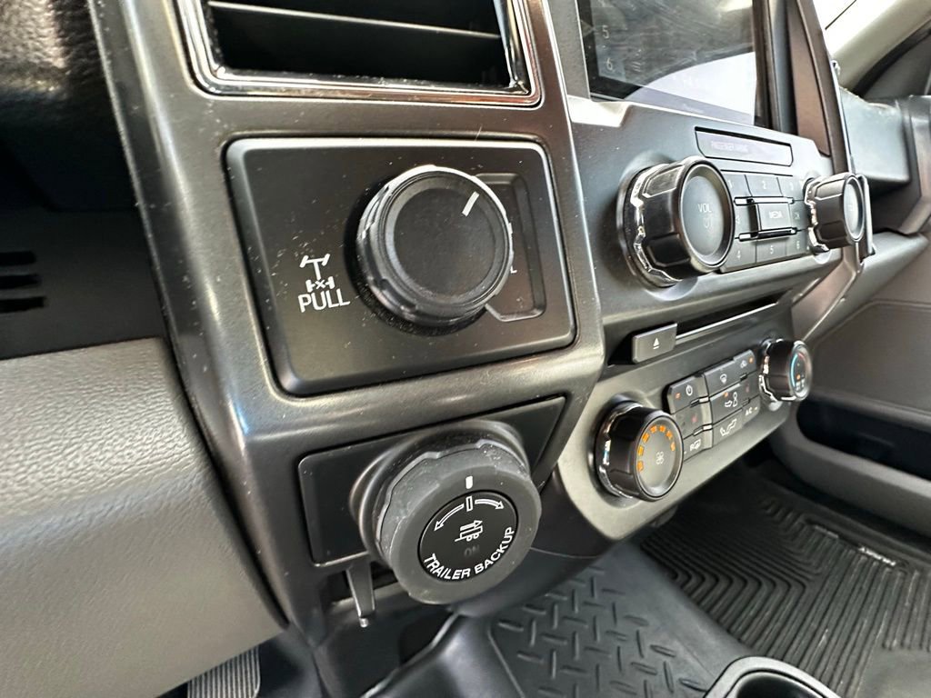 Used 2018 Ford F150 XLT w/ Equipment Group 302A Luxury AWD/4WD image 21