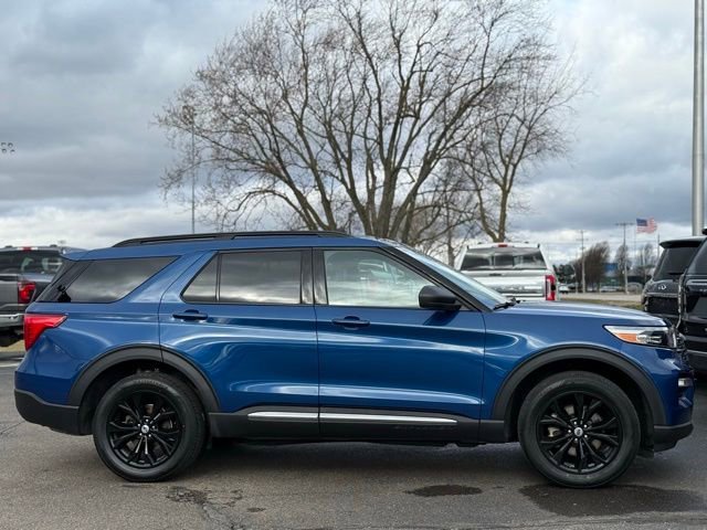 Used 2022 Ford Explorer XLT w/ Equipment Group 202A image 38