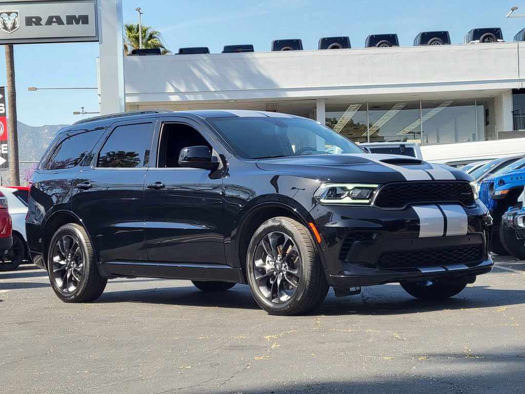 Used 2023 Dodge Durango R/T w/ Blacktop Package RWD image 35