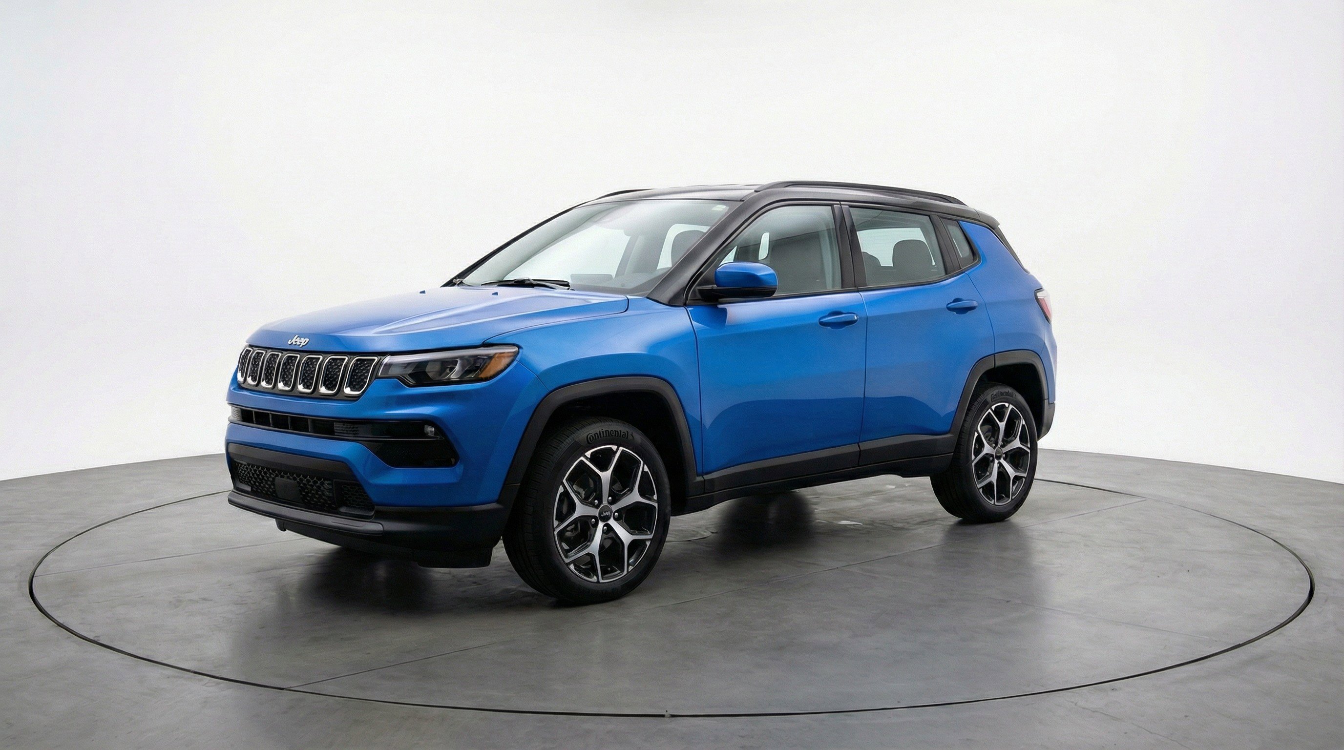 Used 2025 Jeep Compass Limited AWD/4WD image 3