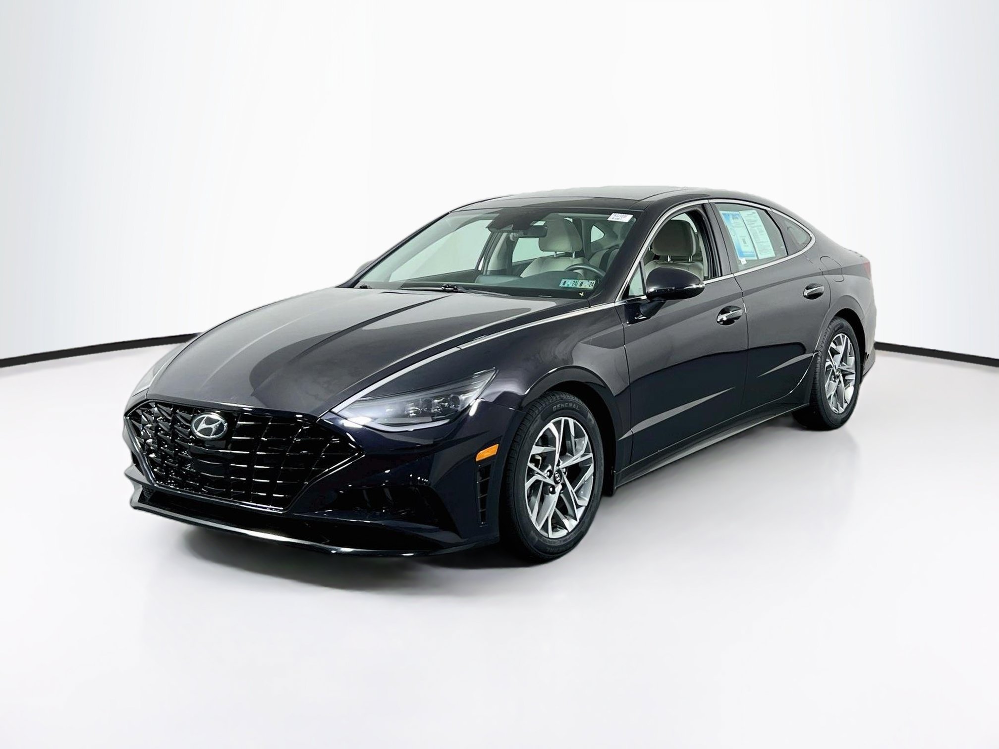 Used 2023 Hyundai Sonata SEL w/ Convenience Package