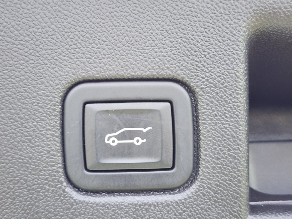 Used 2024 Chevrolet Equinox LT AWD/4WD image 14