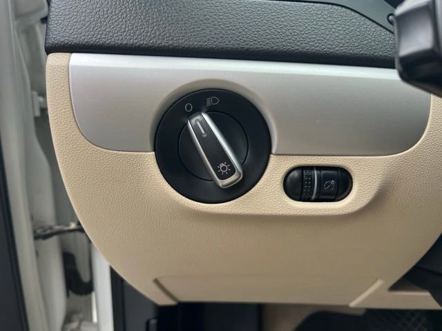 Used 2014 Volkswagen Jetta SE FWD image 6