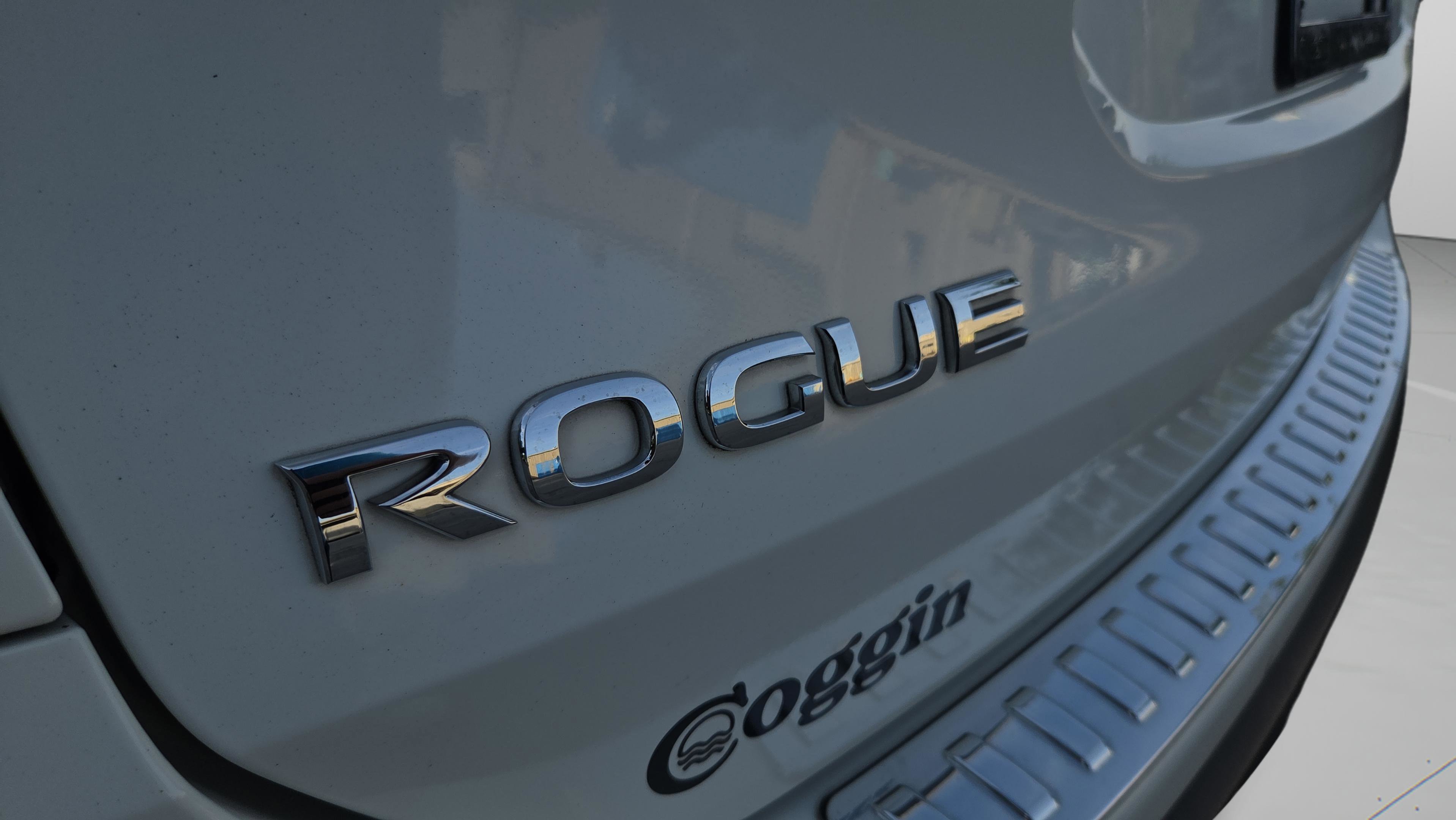 Used 2017 Nissan Rogue S FWD image 30