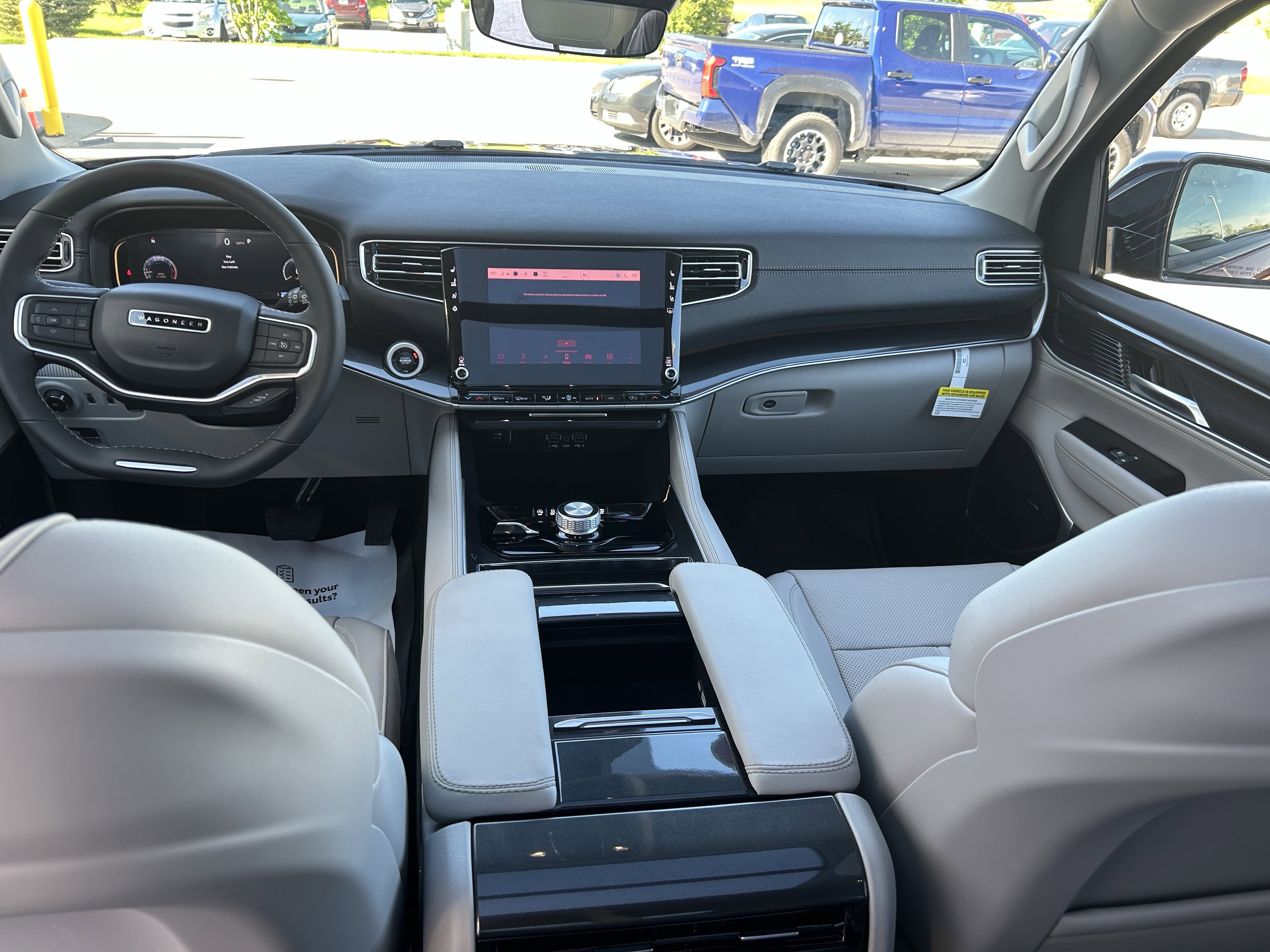 Used 2024 Jeep Wagoneer 4WD w/ Premium Group I image 20