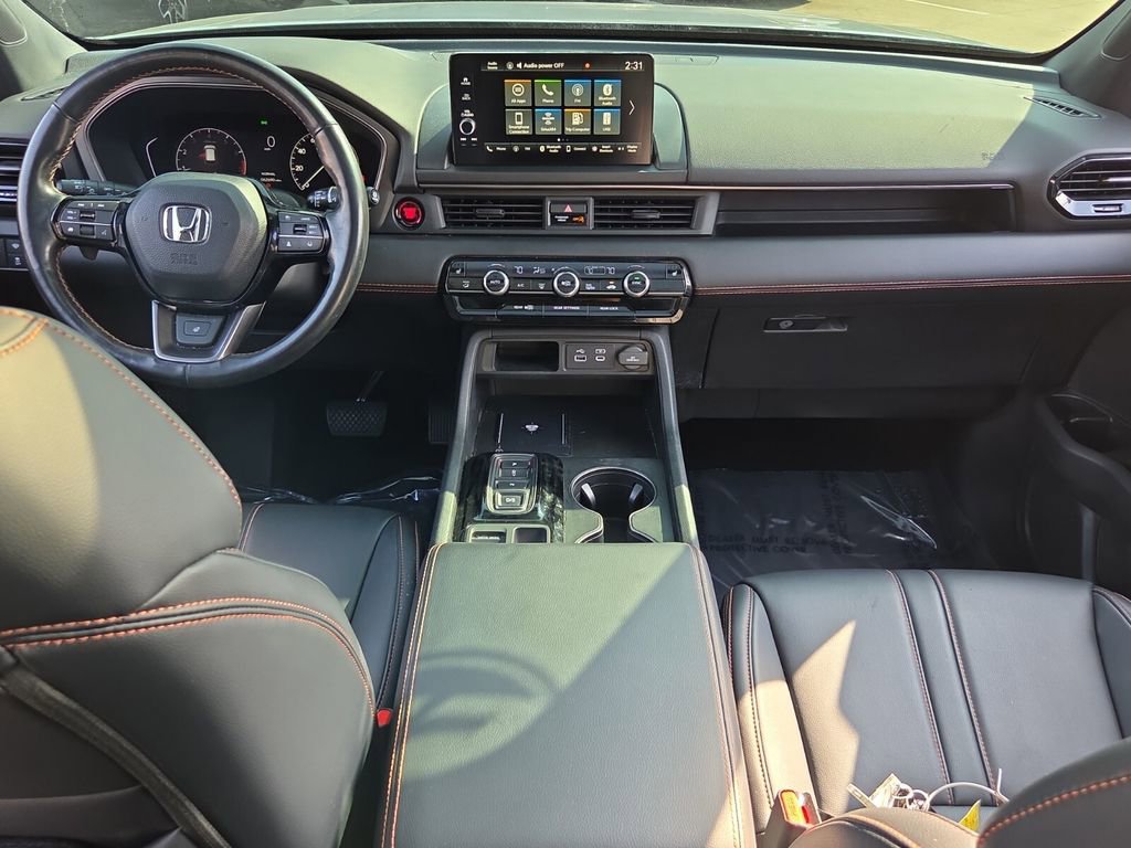 Used 2023 Honda Pilot TrailSport image 14