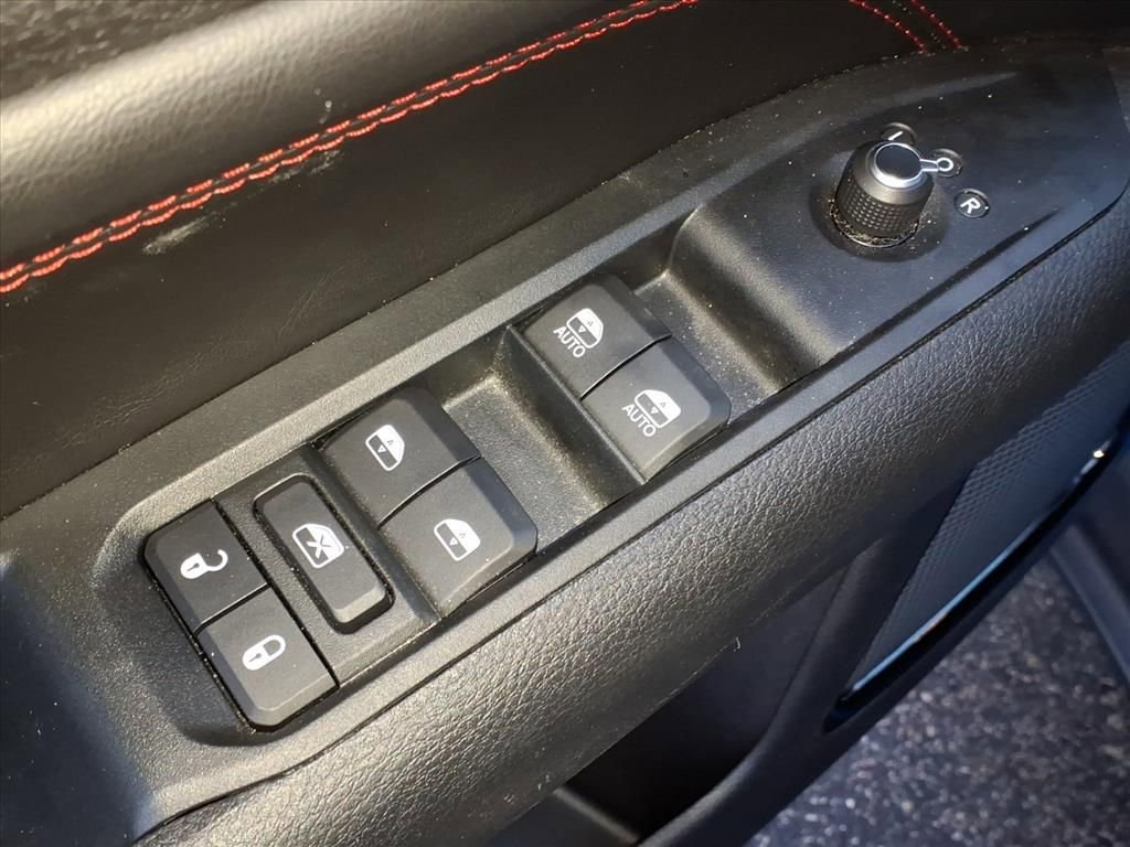 Used 2022 Jeep Compass Trailhawk image 11