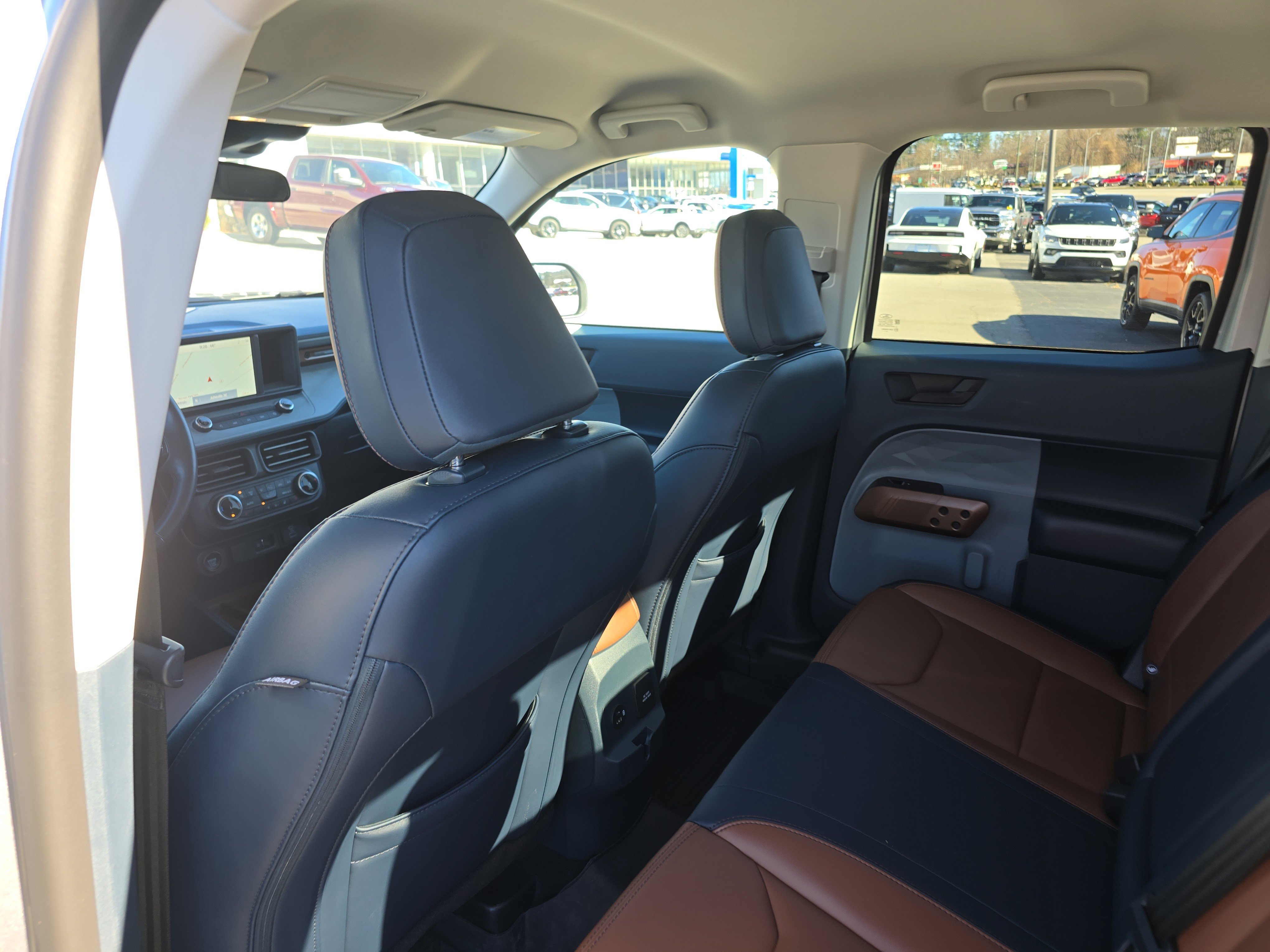 Used 2024 Ford Maverick Lariat w/ FX4 Off-Road Package image 17