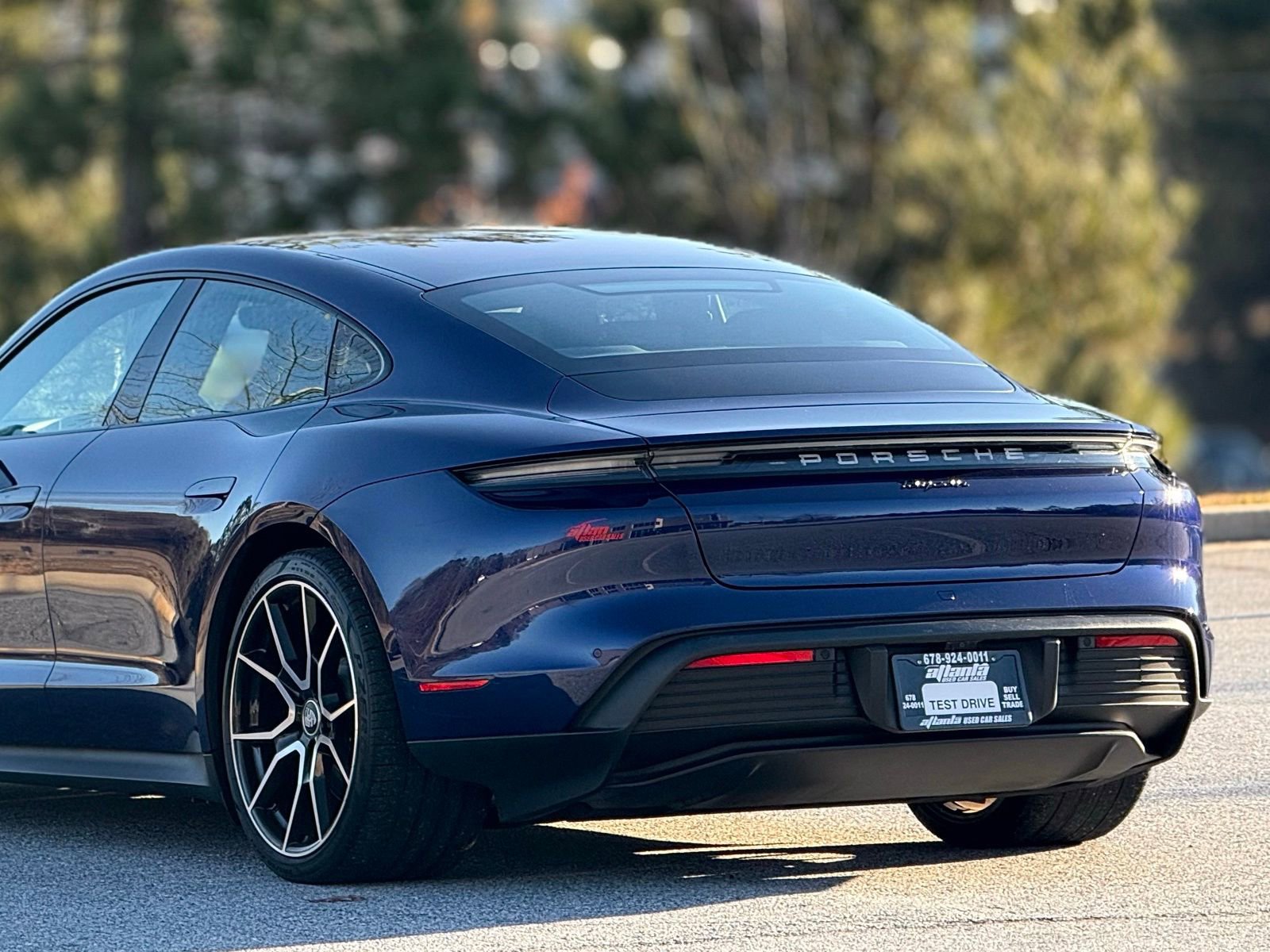 Used 2022 Porsche Taycan Base image 48