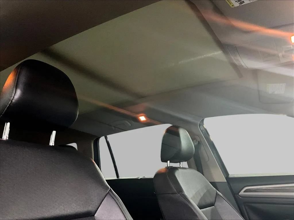 Used 2018 Volkswagen Atlas SEL FWD image 26