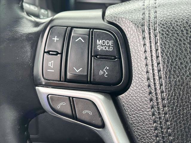 Certified 2017 Toyota Highlander XLE image 22