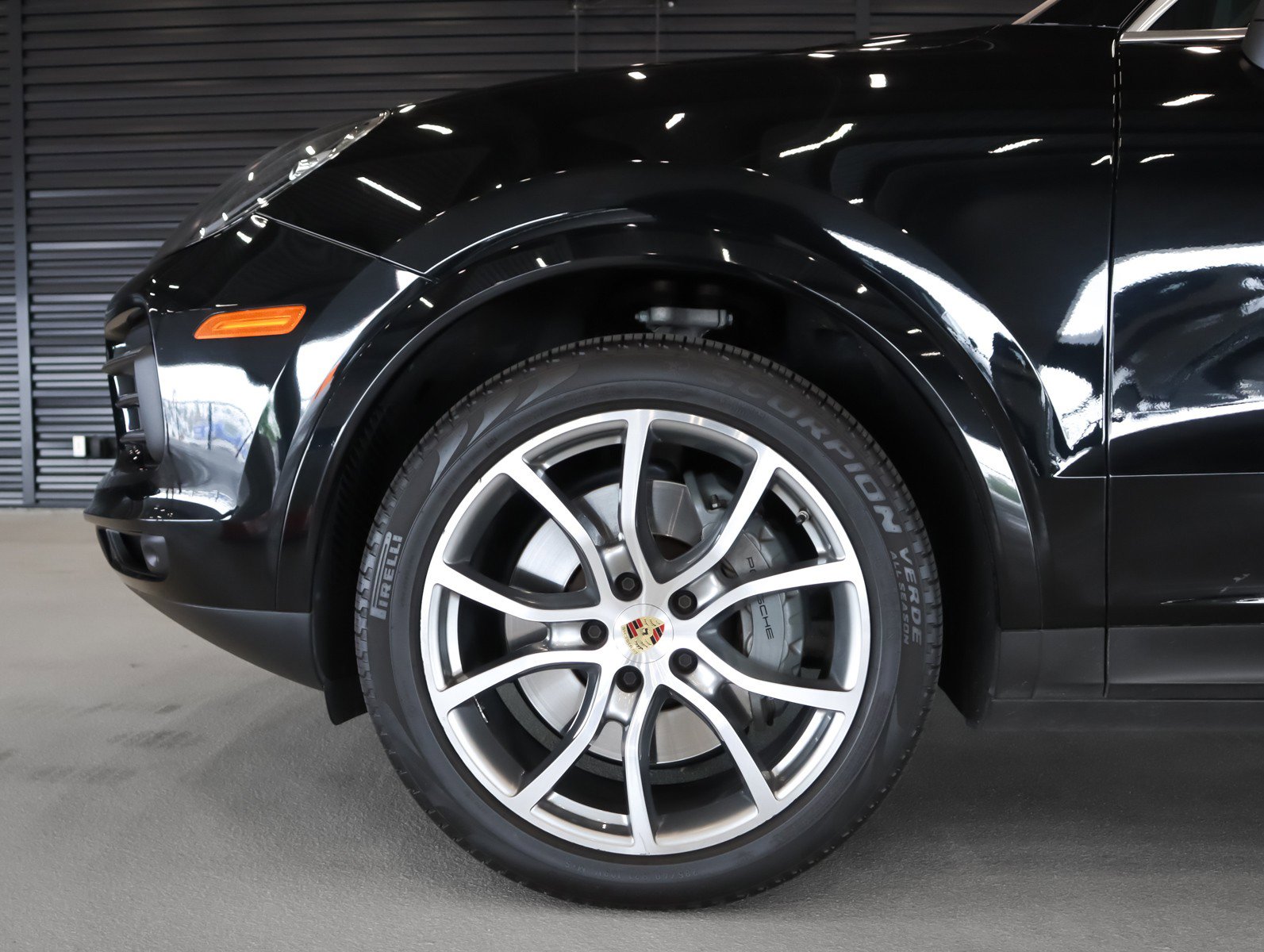 Certified 2023 Porsche Cayenne S AWD/4WD image 29