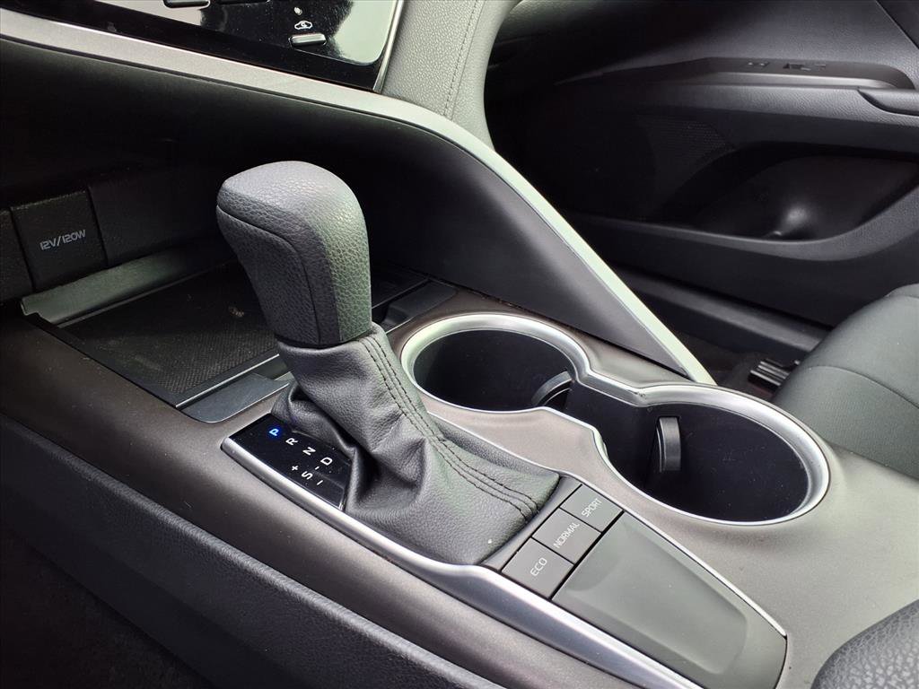 Used 2024 Toyota Camry LE image 20