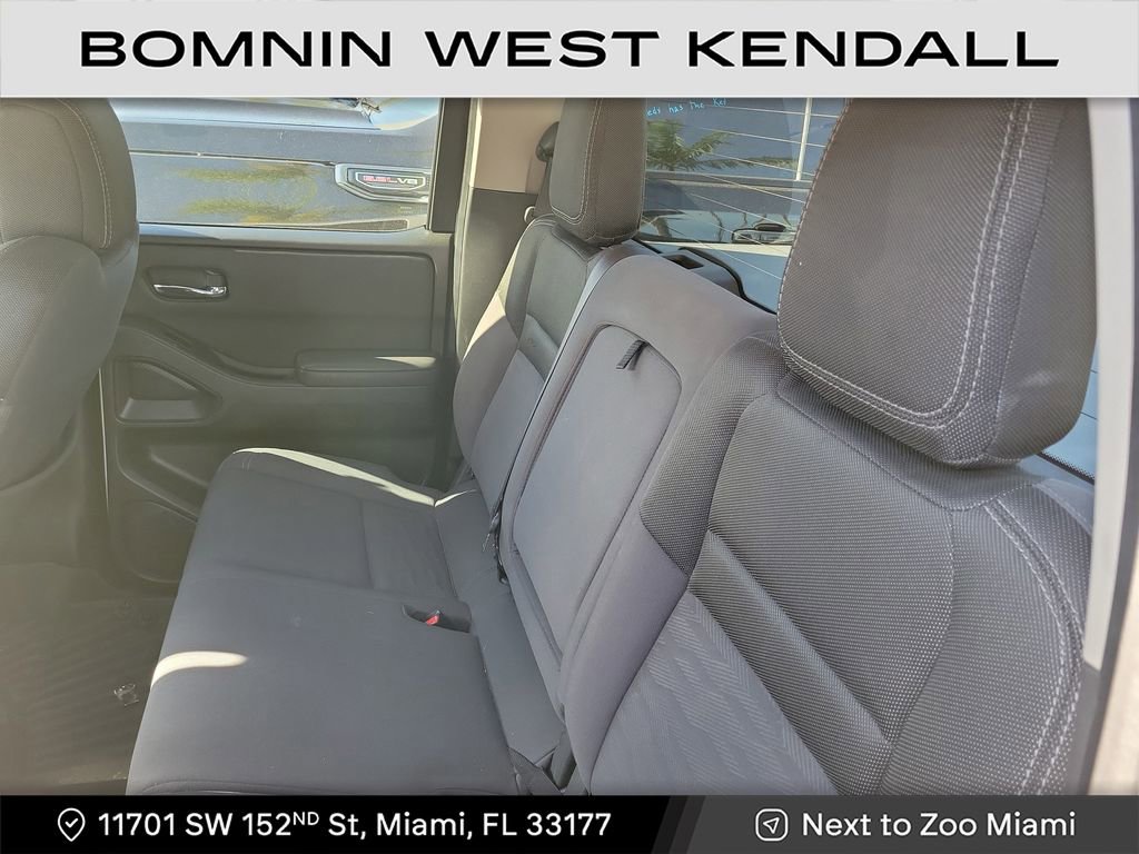 Used 2022 Nissan Frontier SV image 11