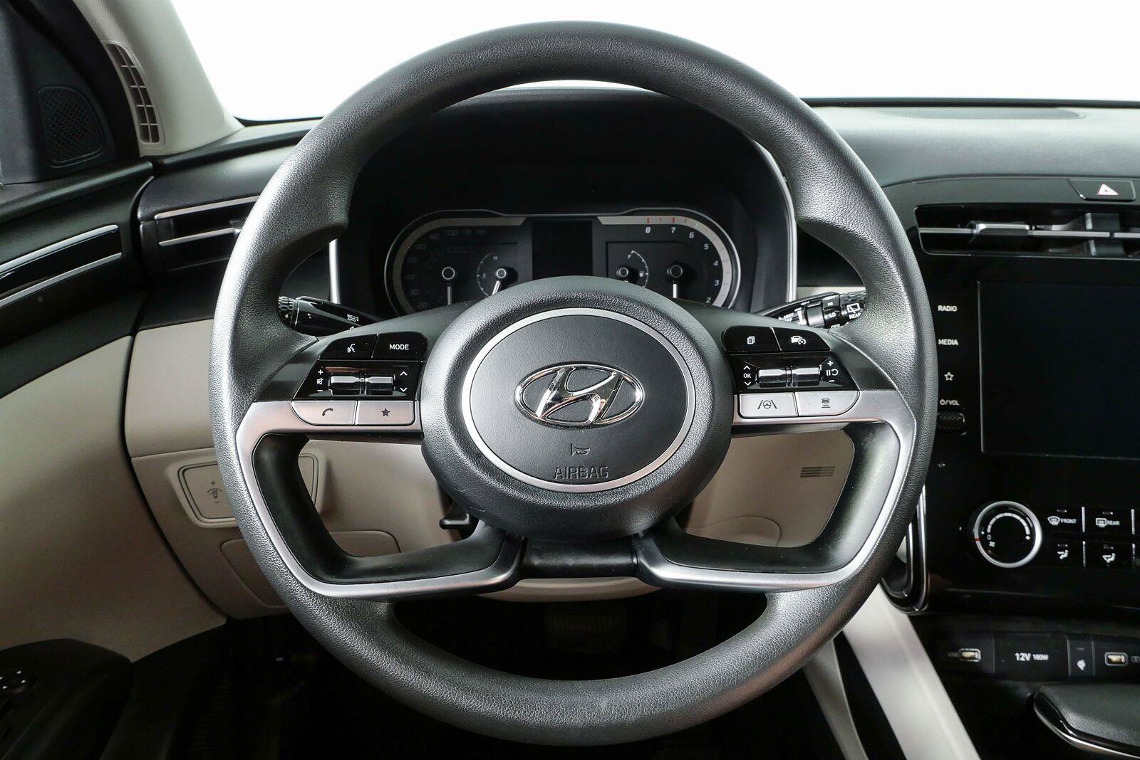 Used 2023 Hyundai Tucson SEL AWD/4WD image 9