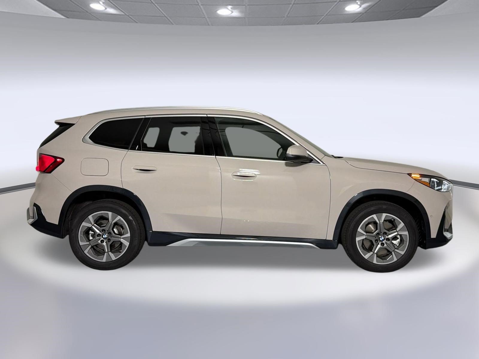 New 2026 BMW X1 xDrive28i w/ Technology Package AWD/4WD image 8