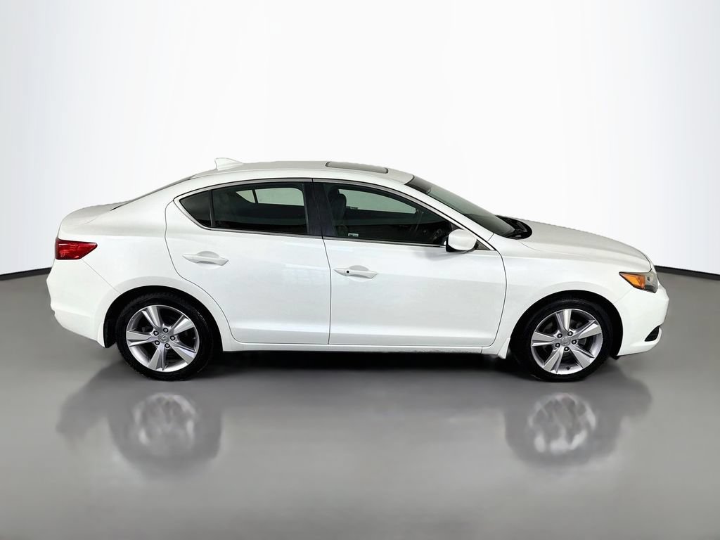 Used 2014 Acura ILX w/ Technology Package FWD image 8
