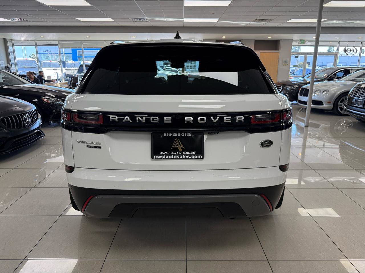 Used 2019 Land Rover Range Rover Velar S image 5