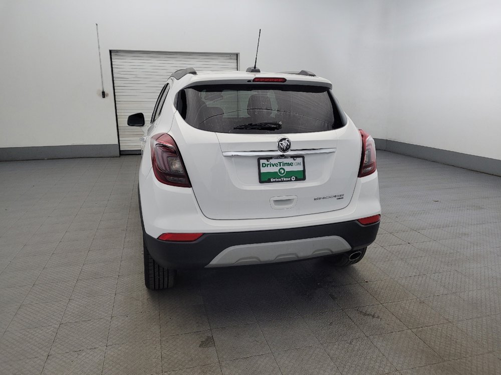 Used 2022 Buick Encore Preferred AWD/4WD image 6
