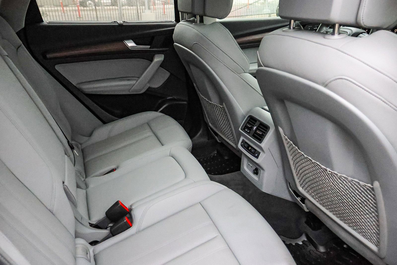 Used 2022 Audi Q5 e Prestige w/ Prestige Package image 21