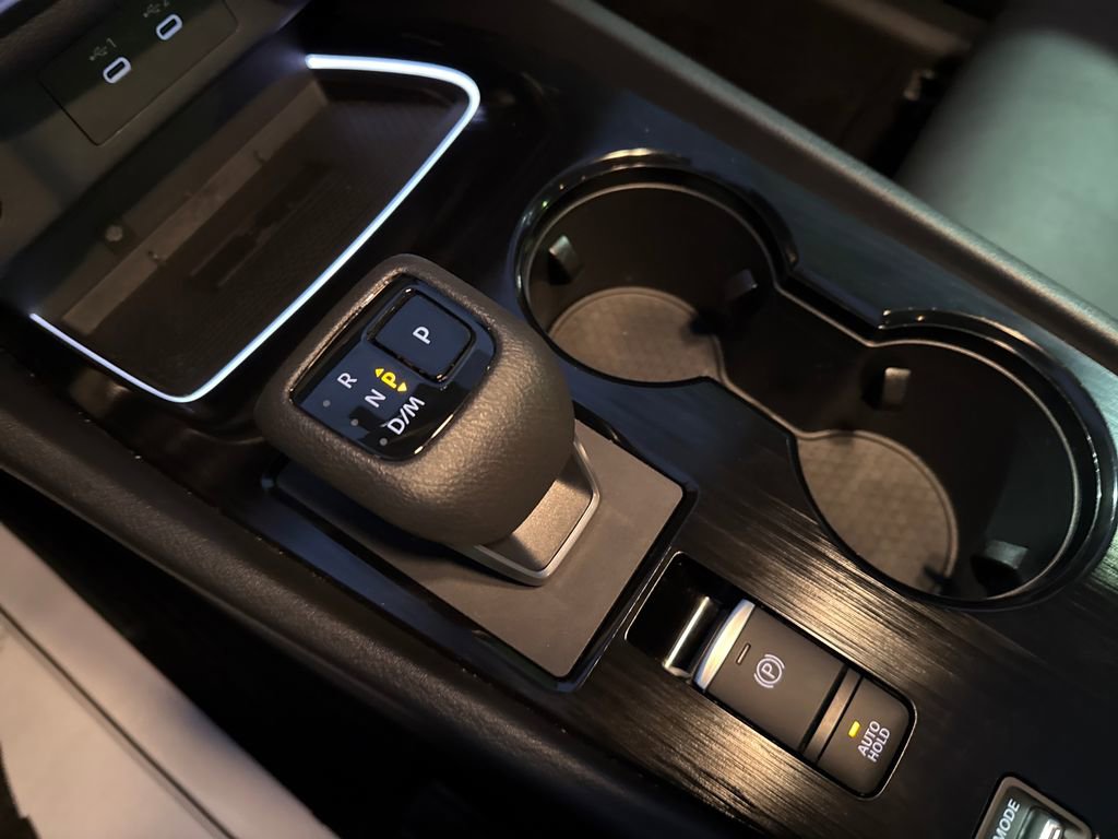 Used 2025 Nissan Rogue SL w/ SL Premium Package image 29