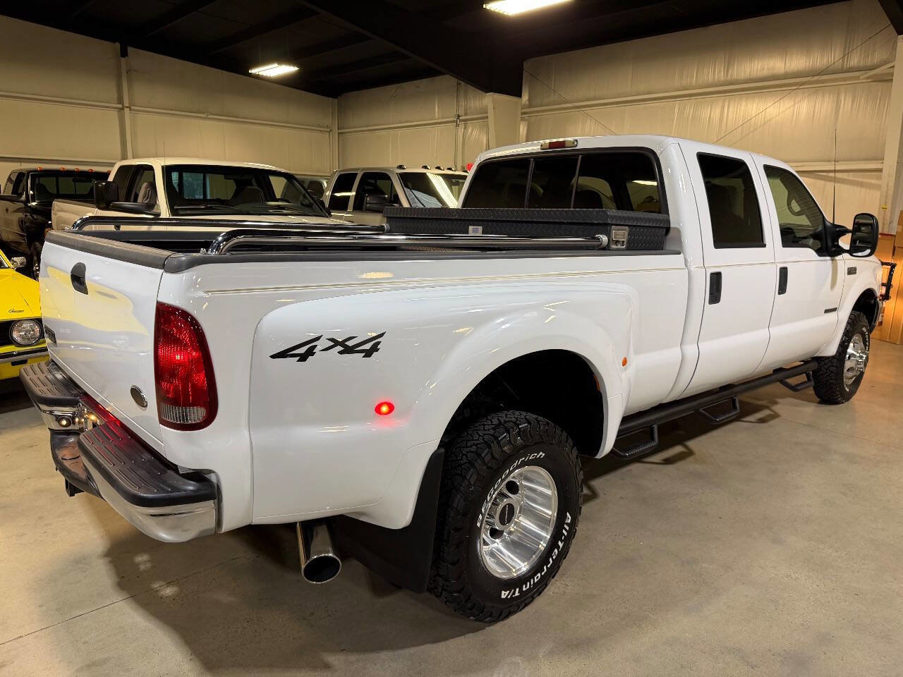 Used 2002 Ford F350 Lariat image 11