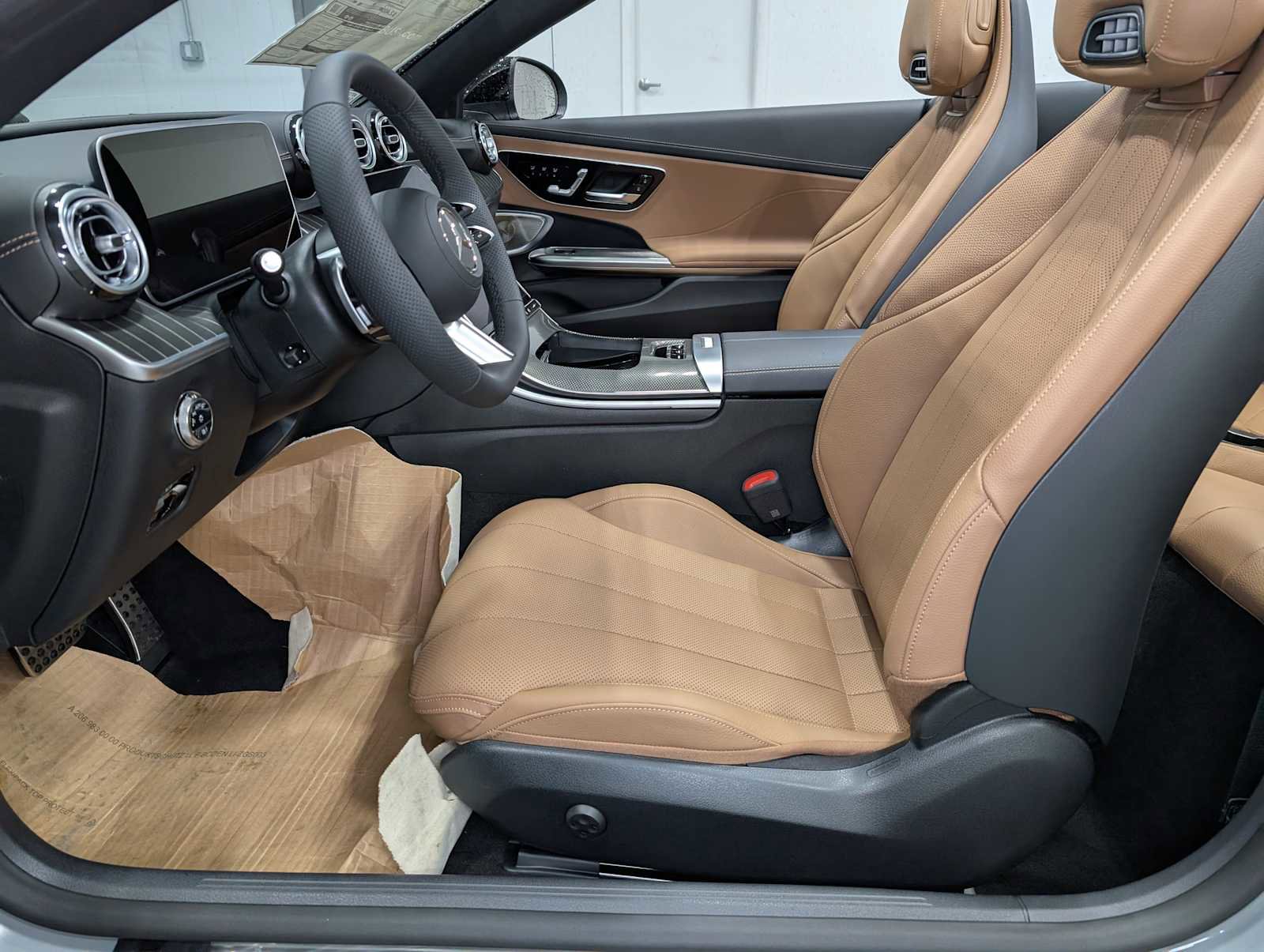 New 2026 Mercedes-Benz CLE 300 4MATIC Cabriolet image 5