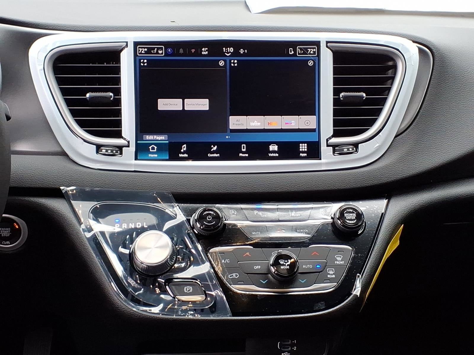 New 2026 Chrysler Voyager LX image 10