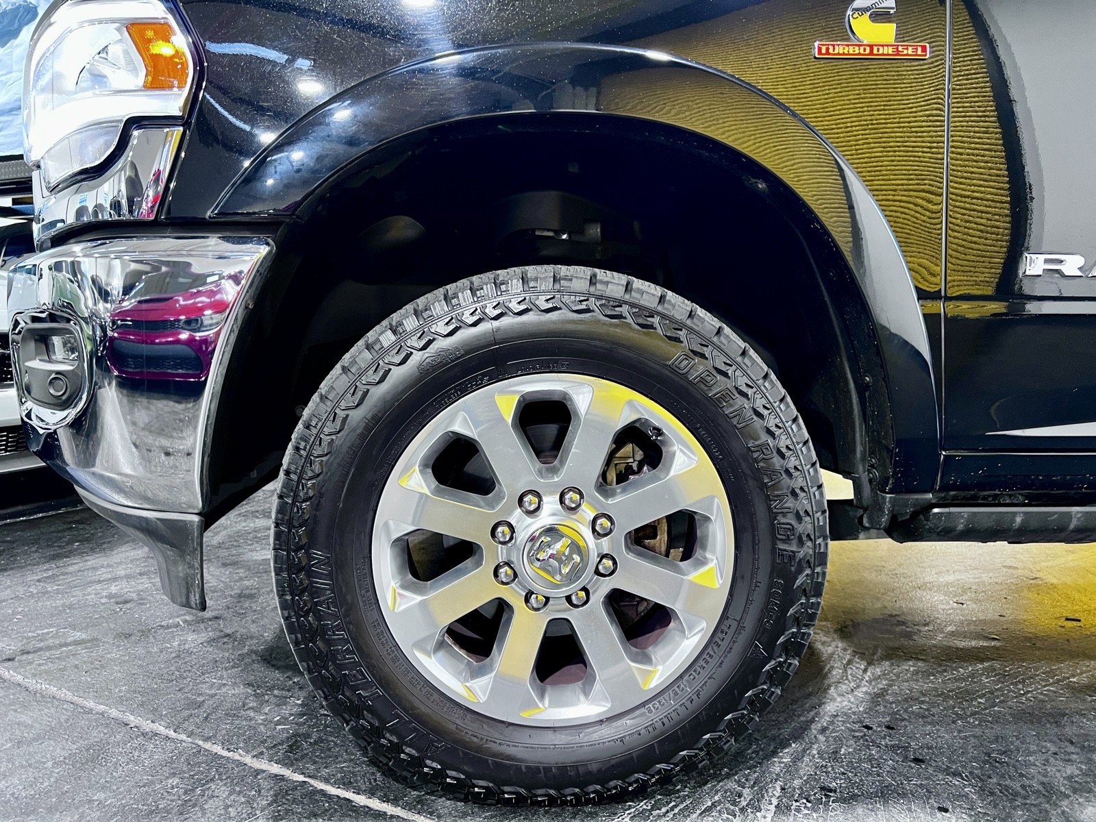 Used 2020 RAM 3500 Laramie image 29