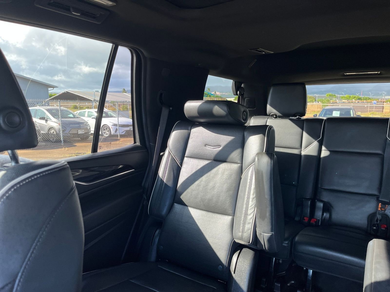 Used 2023 Cadillac Escalade Sport AWD/4WD image 34