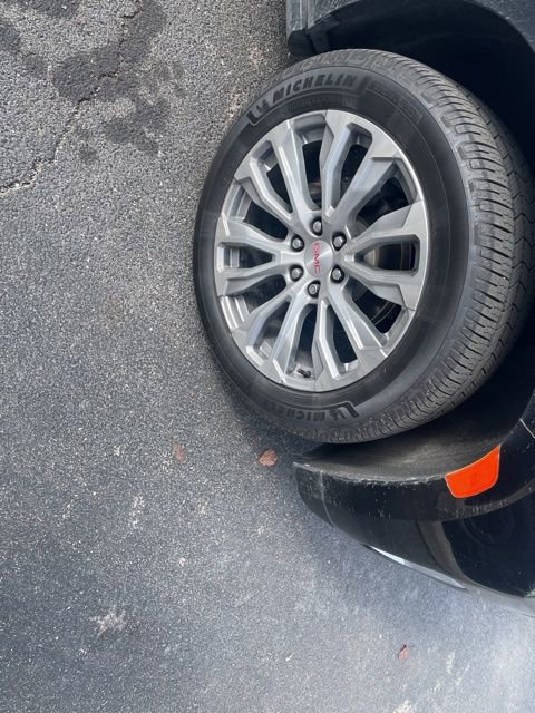 Used 2022 GMC Yukon Denali image 9