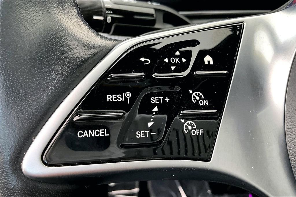 Used 2024 Mercedes-Benz C 300 Sedan image 26